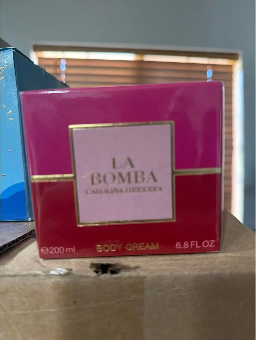 la bomba carolina herrera body cream